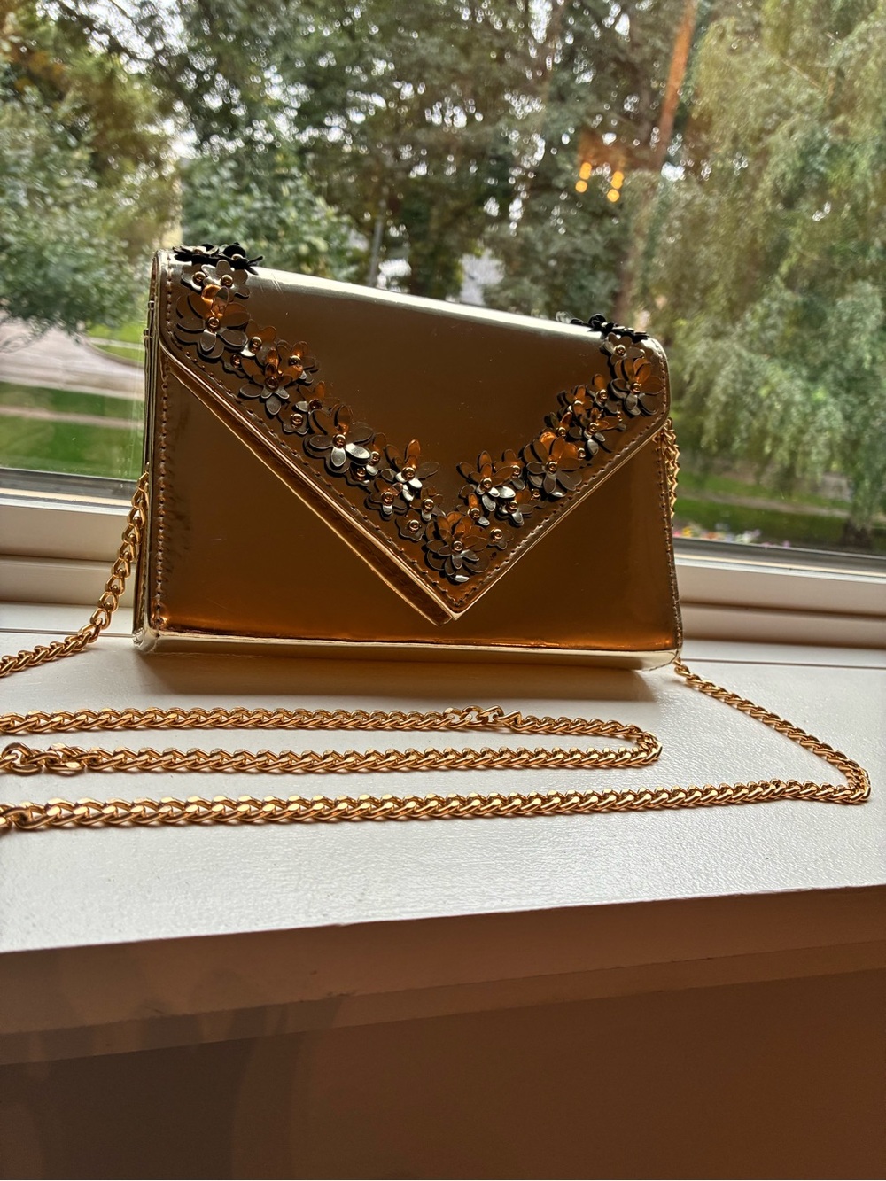 ALDO Gold Metallic Floral Envelope Crossbody Clutch-Flaw, See Note